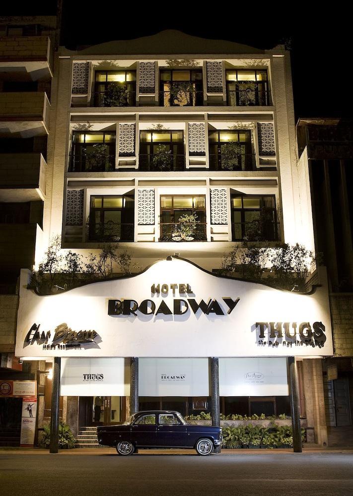 Hotel Broadway Delhi Exteriör bild